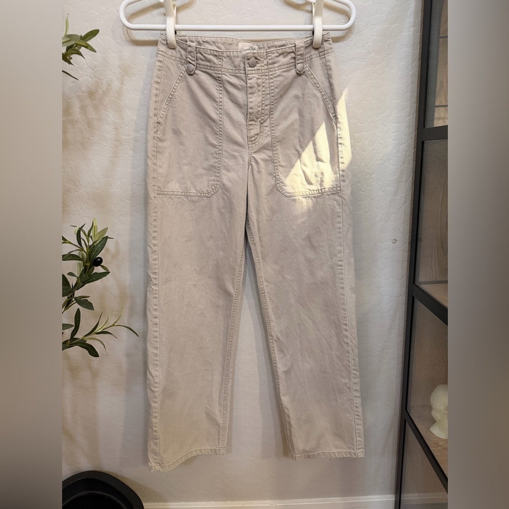 Universal Thread womens Light Beige Straight-Leg Pants cotton